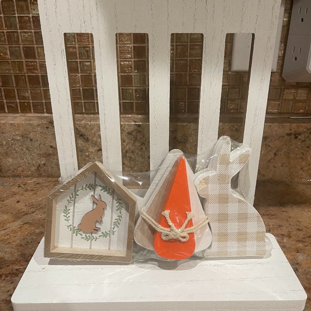 Target 2022 Easter Tier Tray Pack - Bunny Carrot